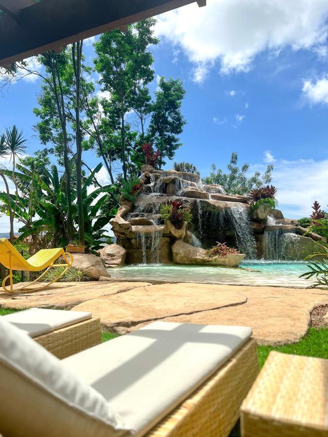 Lara'S Home Suites กาปีตอลิโอ ภายนอก รูปภาพ
